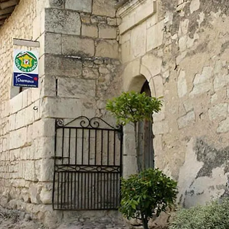 La Pinsonniere לינה וארוחת בוקר